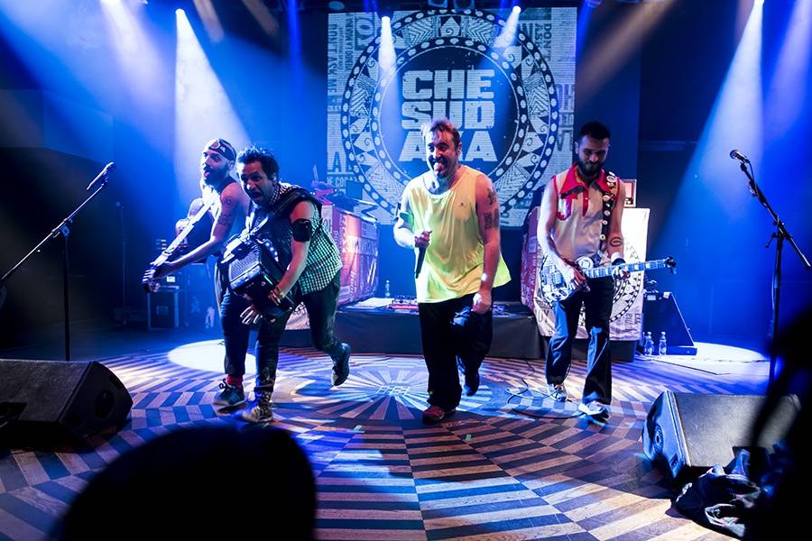 Che Sudaka v Lucerna Music Baru: radost, tanec a příval energie 