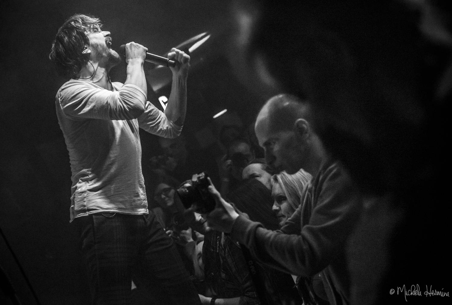 Praha vzpomínala na devadesátky: Alice strhla Retro Music Hall