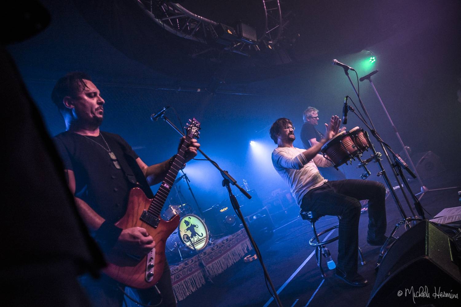 Praha vzpomínala na devadesátky: Alice strhla Retro Music Hall