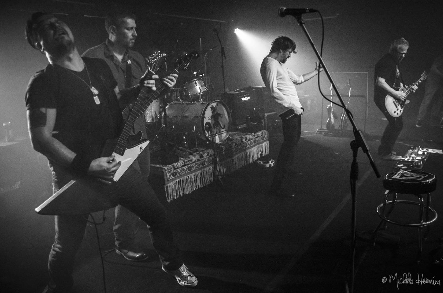 Praha vzpomínala na devadesátky: Alice strhla Retro Music Hall