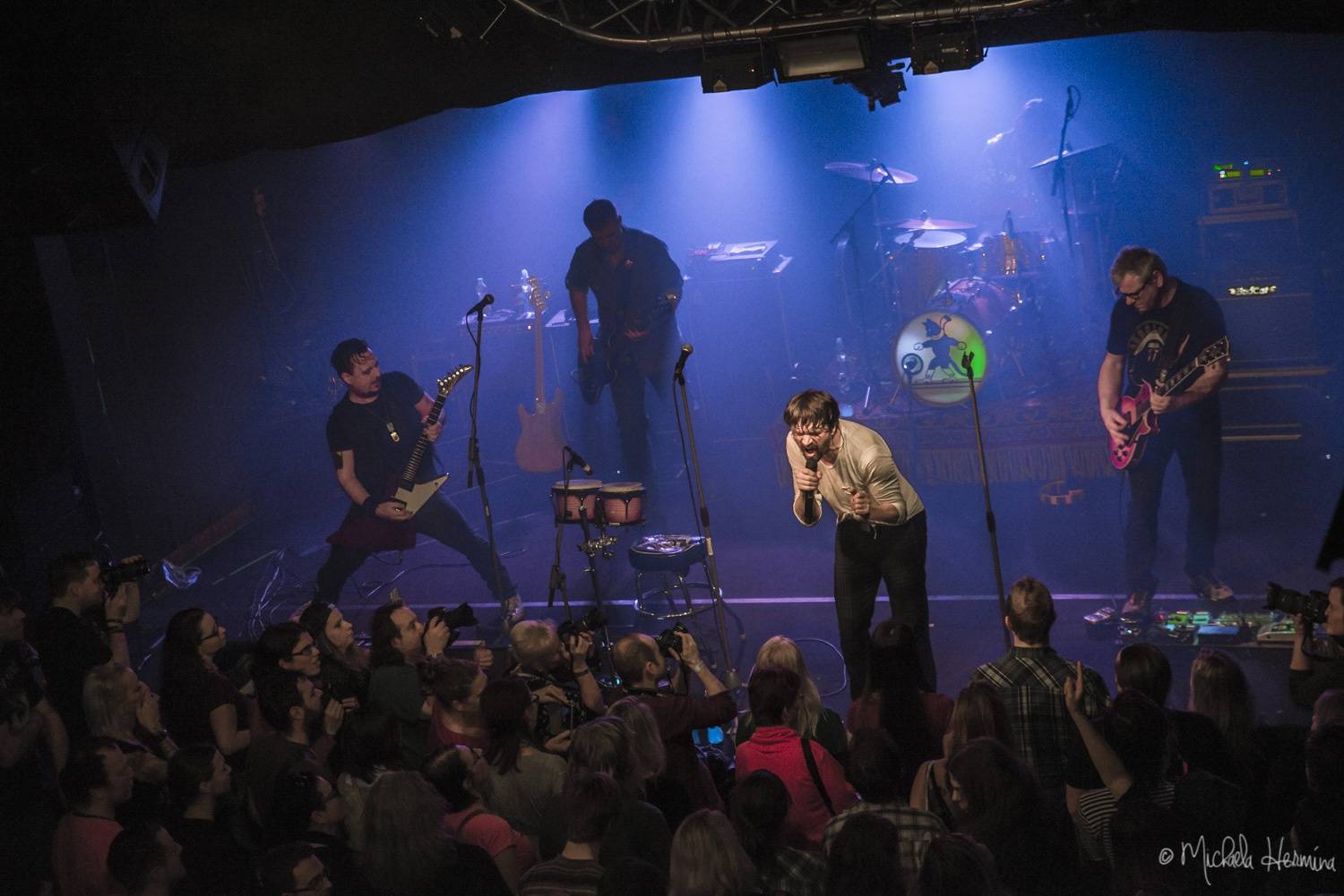 Praha vzpomínala na devadesátky: Alice strhla Retro Music Hall