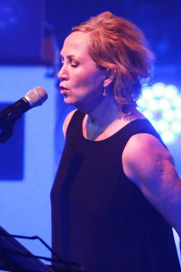 Stromboli byli v Brně v oslabení, Báru Basikovou a spol. doplnil Miloš Meier 