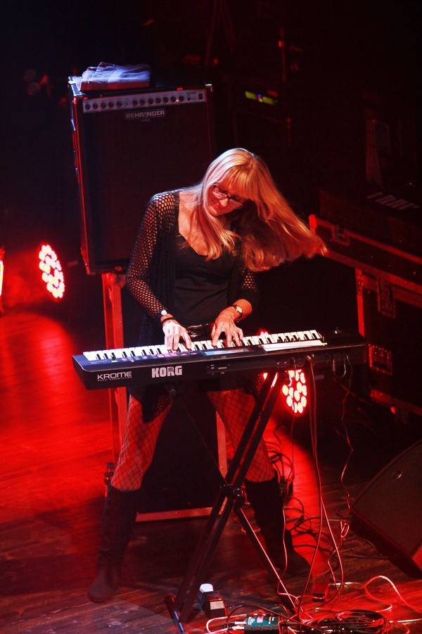 Stromboli byli v Brně v oslabení, Báru Basikovou a spol. doplnil Miloš Meier 