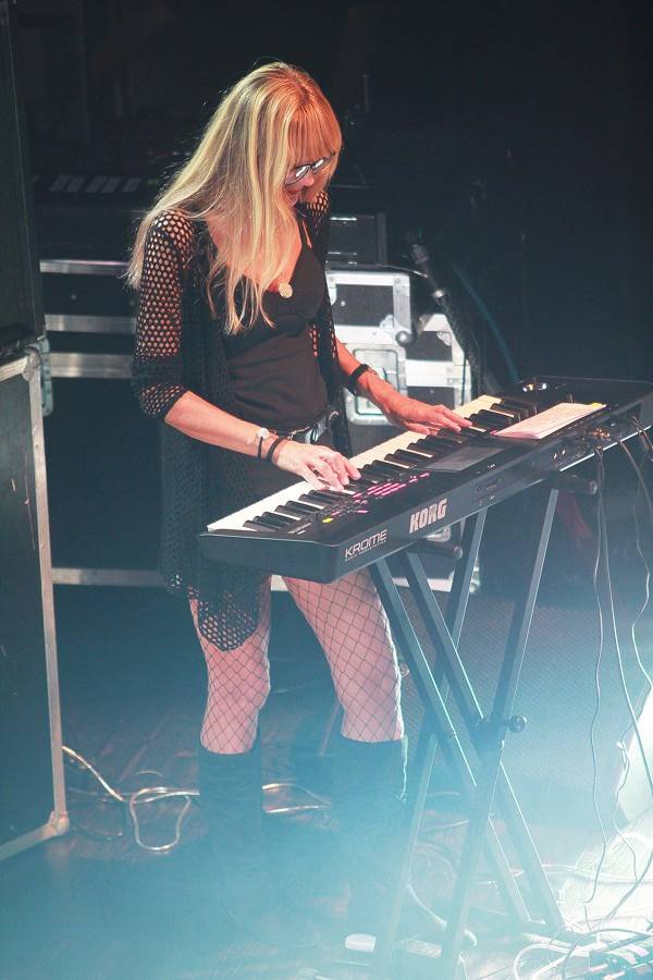 Stromboli byli v Brně v oslabení, Báru Basikovou a spol. doplnil Miloš Meier 