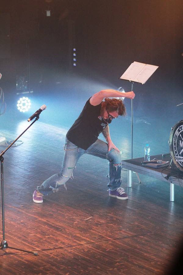 Stromboli byli v Brně v oslabení, Báru Basikovou a spol. doplnil Miloš Meier 