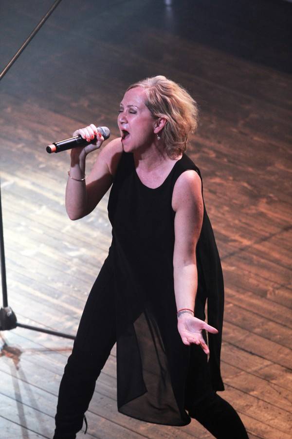 Stromboli byli v Brně v oslabení, Báru Basikovou a spol. doplnil Miloš Meier 