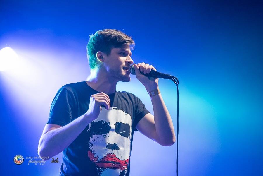 Rybičky 48 v Plzni - Kuba Ryba byl hlasově indisponován, i tak Plzeň nabili energií