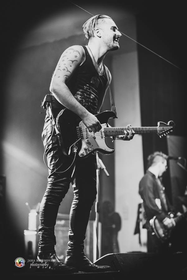 Rybičky 48 v Plzni - Kuba Ryba byl hlasově indisponován, i tak Plzeň nabili energií