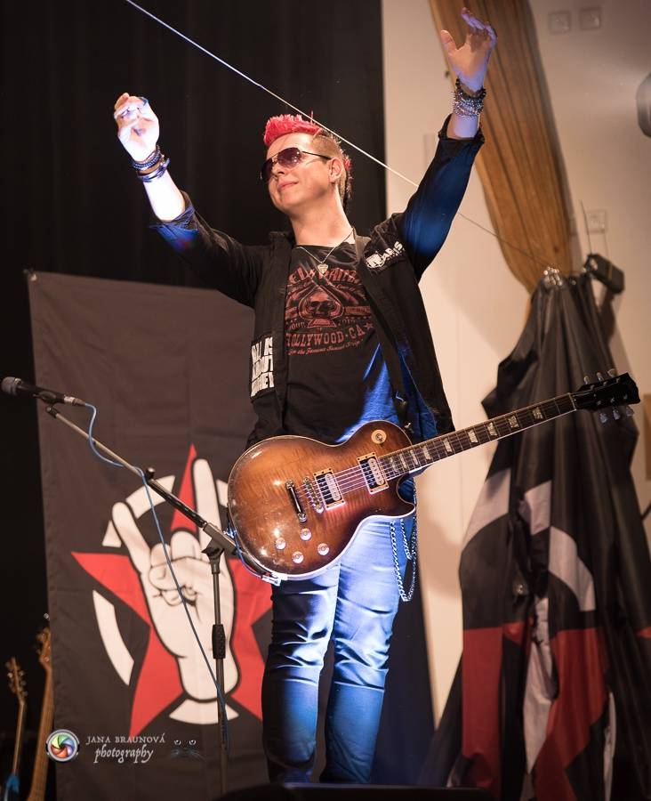 Rybičky 48 v Plzni - Kuba Ryba byl hlasově indisponován, i tak Plzeň nabili energií