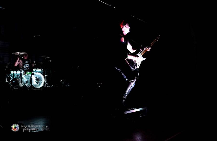 Rybičky 48 v Plzni - Kuba Ryba byl hlasově indisponován, i tak Plzeň nabili energií