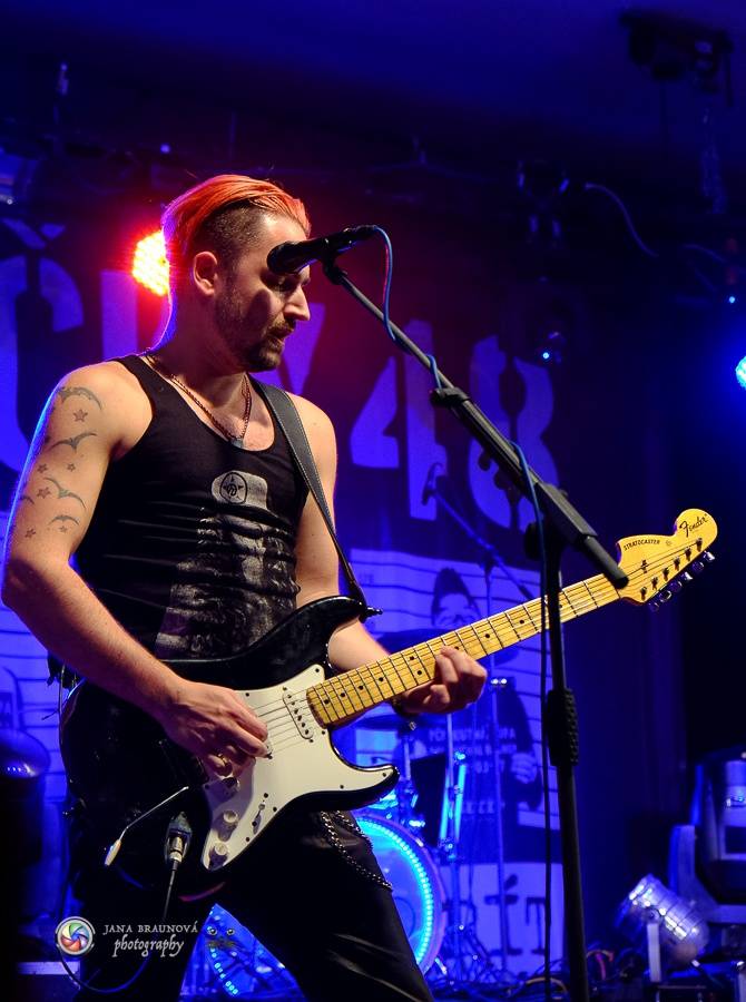 Rybičky 48 v Plzni - Kuba Ryba byl hlasově indisponován, i tak Plzeň nabili energií