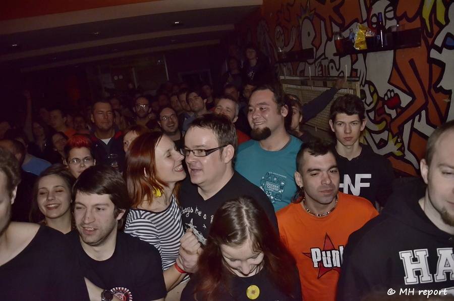 Znouzectnost rozjela narozeninový večírek v Plzni