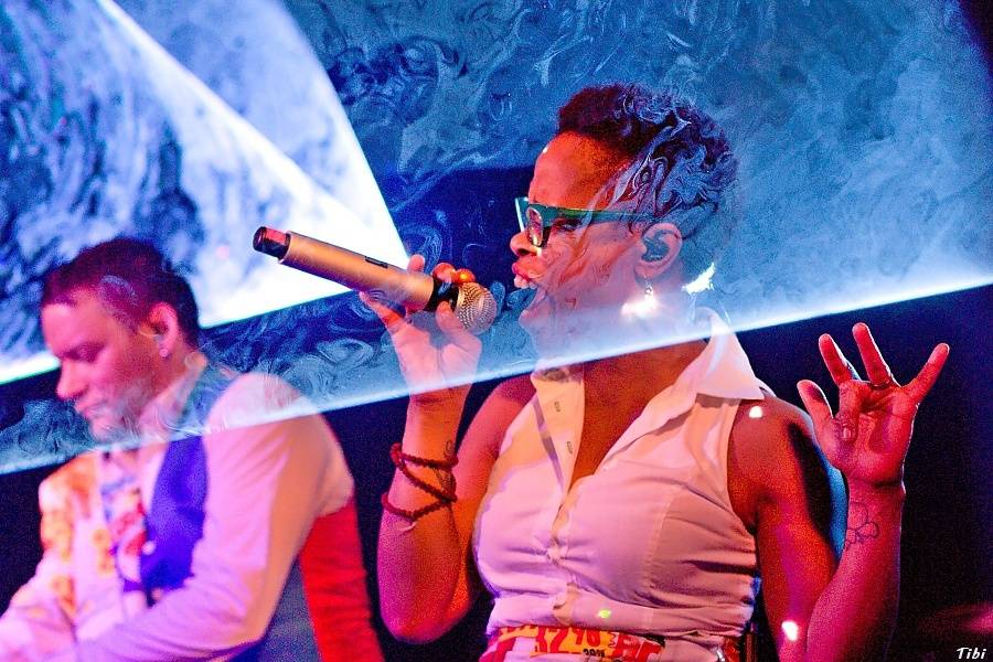 Monkey Business i s Tonyou Graves roztančili České Budějovice