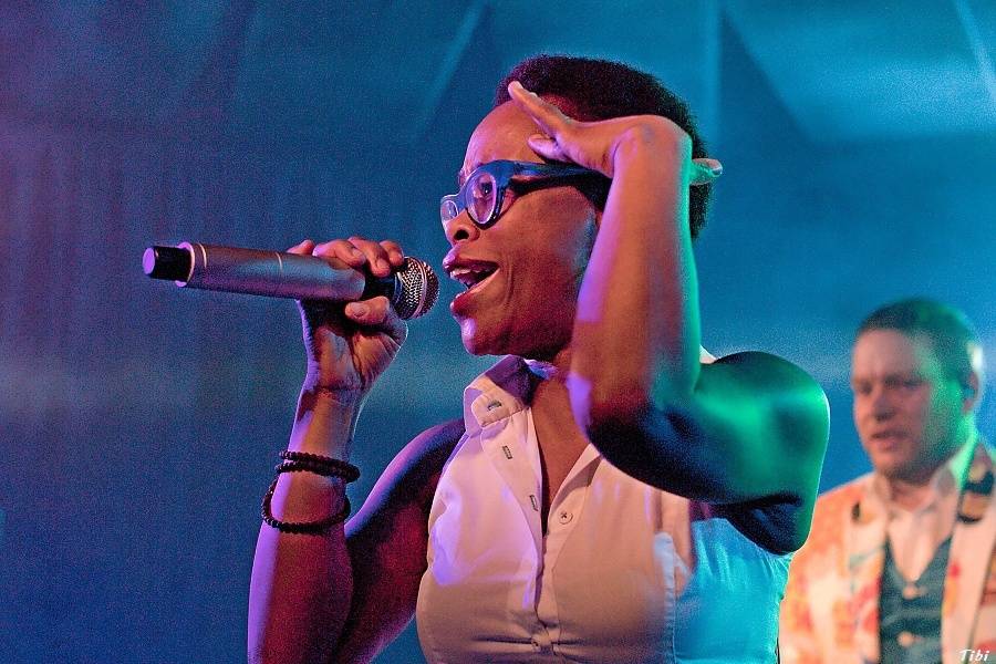 Monkey Business i s Tonyou Graves roztančili České Budějovice