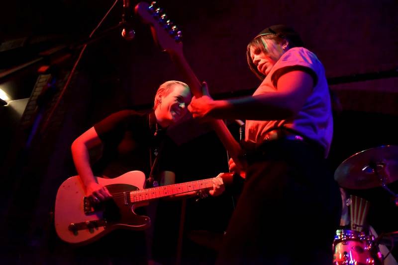 Bones, oblíbenci Skunk Anansie, zahráli v Praze