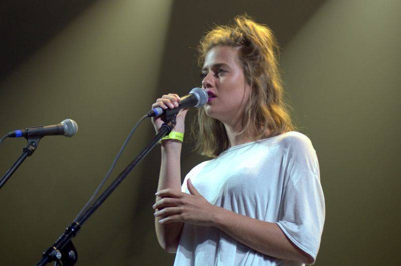 Francouzský temperament Zaz rozehřál i ledovou plochu v Brně