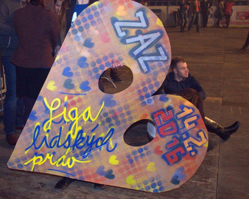 Francouzský temperament Zaz rozehřál i ledovou plochu v Brně