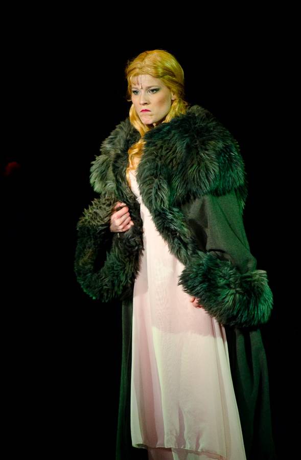 Angelika se vrátila v novém kabátě: Josef Vojtek a Michaela Gemrotová v hlavních rolích zaplnili divadlo Broadway