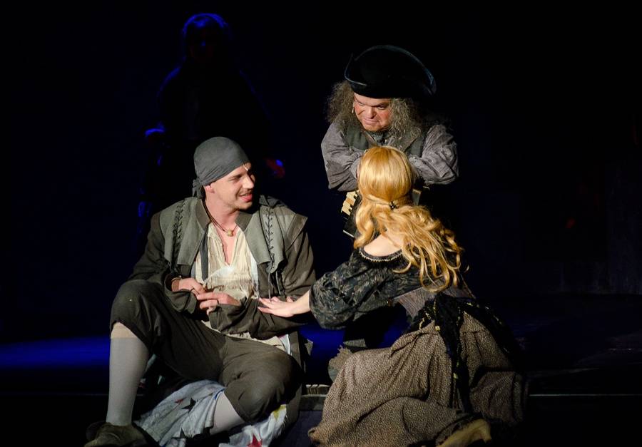 Angelika se vrátila v novém kabátě: Josef Vojtek a Michaela Gemrotová v hlavních rolích zaplnili divadlo Broadway