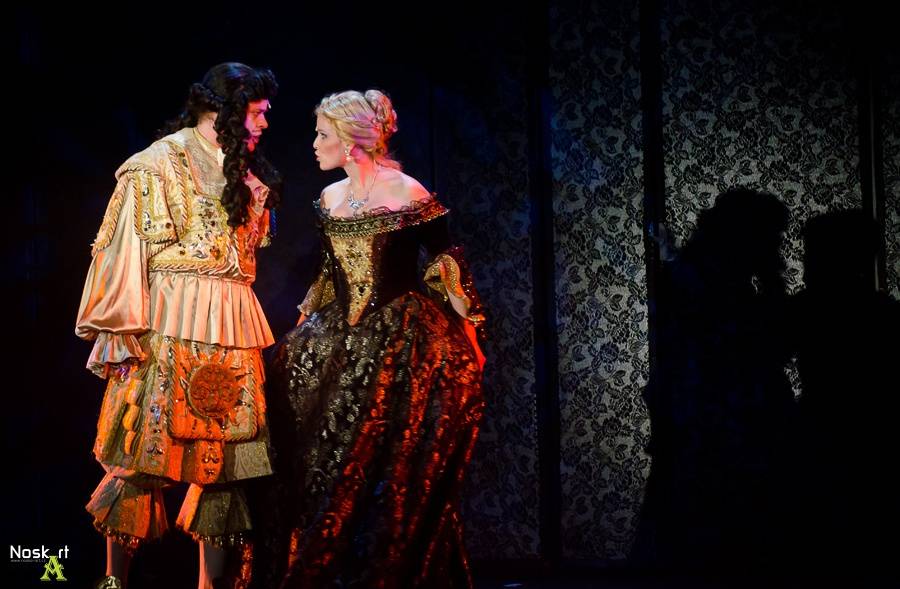 Angelika se vrátila v novém kabátě: Josef Vojtek a Michaela Gemrotová v hlavních rolích zaplnili divadlo Broadway