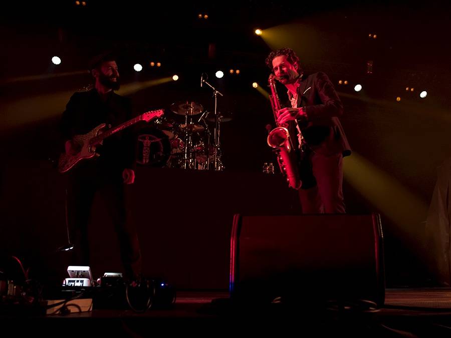 Parov Stelar vzal pražskou Tipsport Arénu na luxusní electroswingovou party