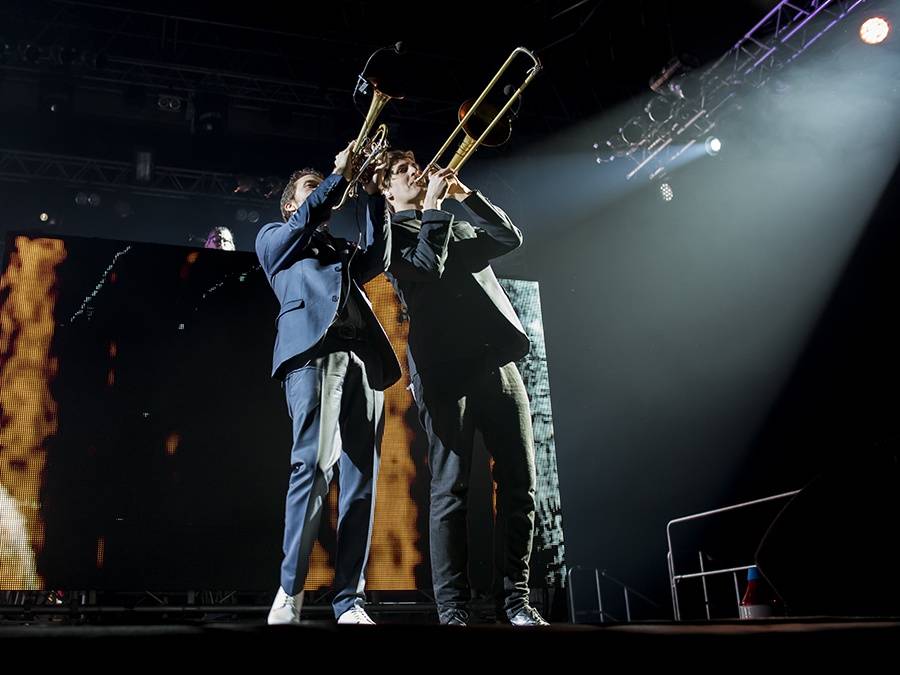 Parov Stelar vzal pražskou Tipsport Arénu na luxusní electroswingovou party