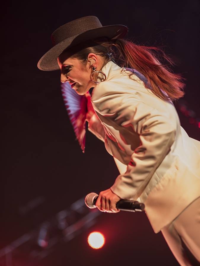 Parov Stelar vzal pražskou Tipsport Arénu na luxusní electroswingovou party