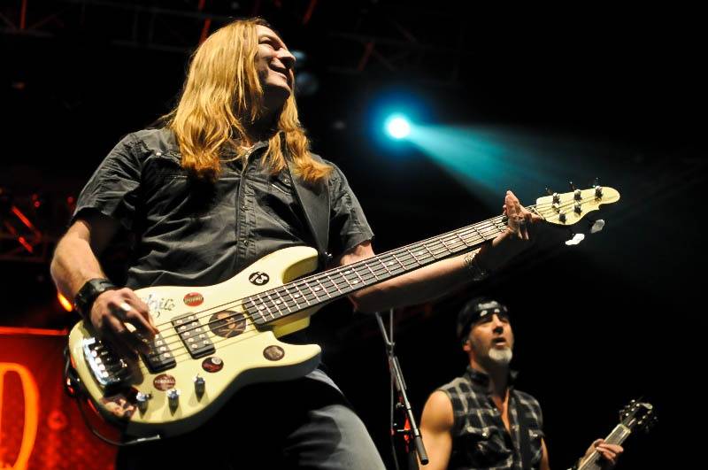 Helloween otřásli Prahou, přijeli s nimi i Gotthard