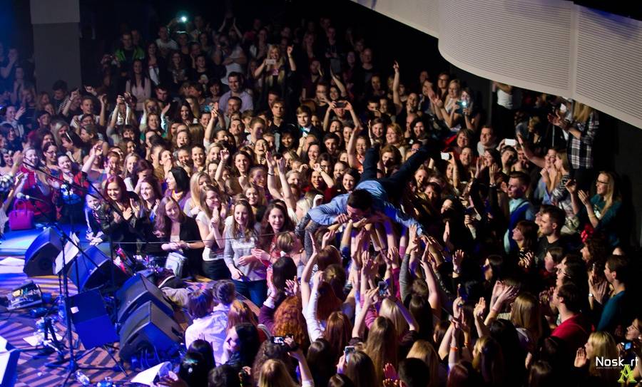 Nezapomenutelné Momenty Pavla Callty: desku mu pokřtila Lucie Bílá