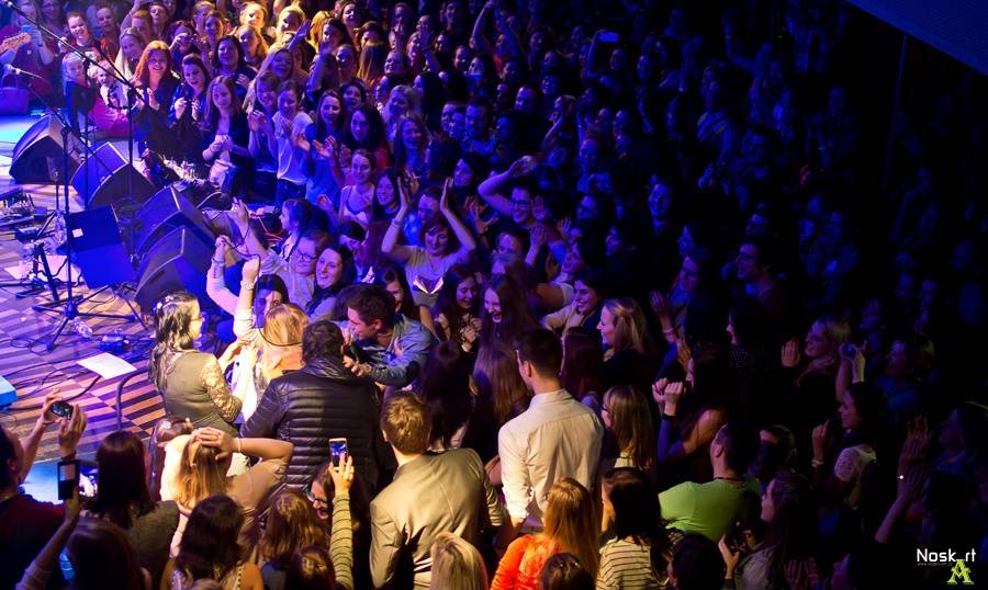 Nezapomenutelné Momenty Pavla Callty: desku mu pokřtila Lucie Bílá