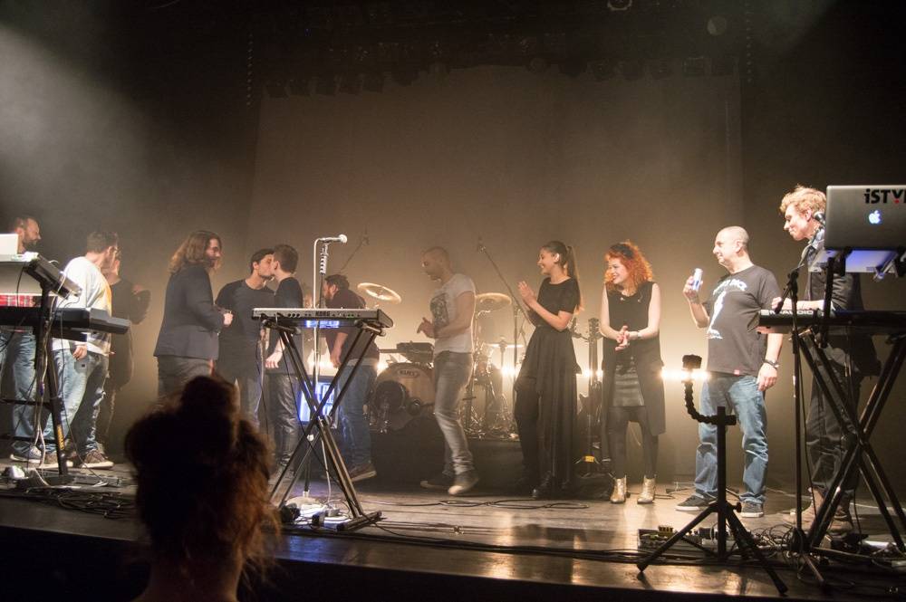 Nèro Scartch se o kousek svého života podělil s Akropolí