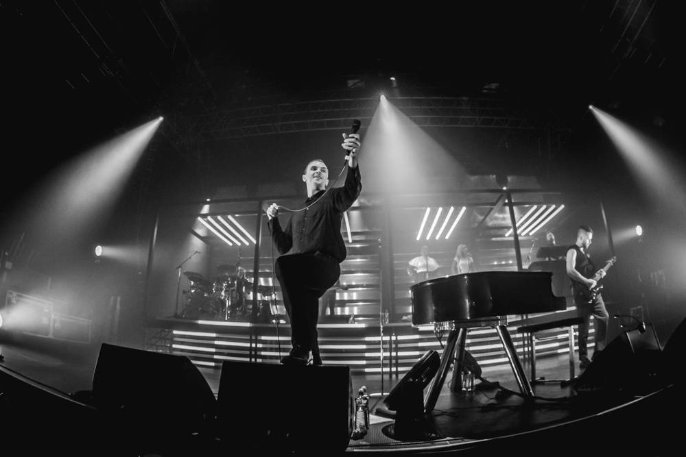 Hurts si ochočili pražskou Malou sportovní halu