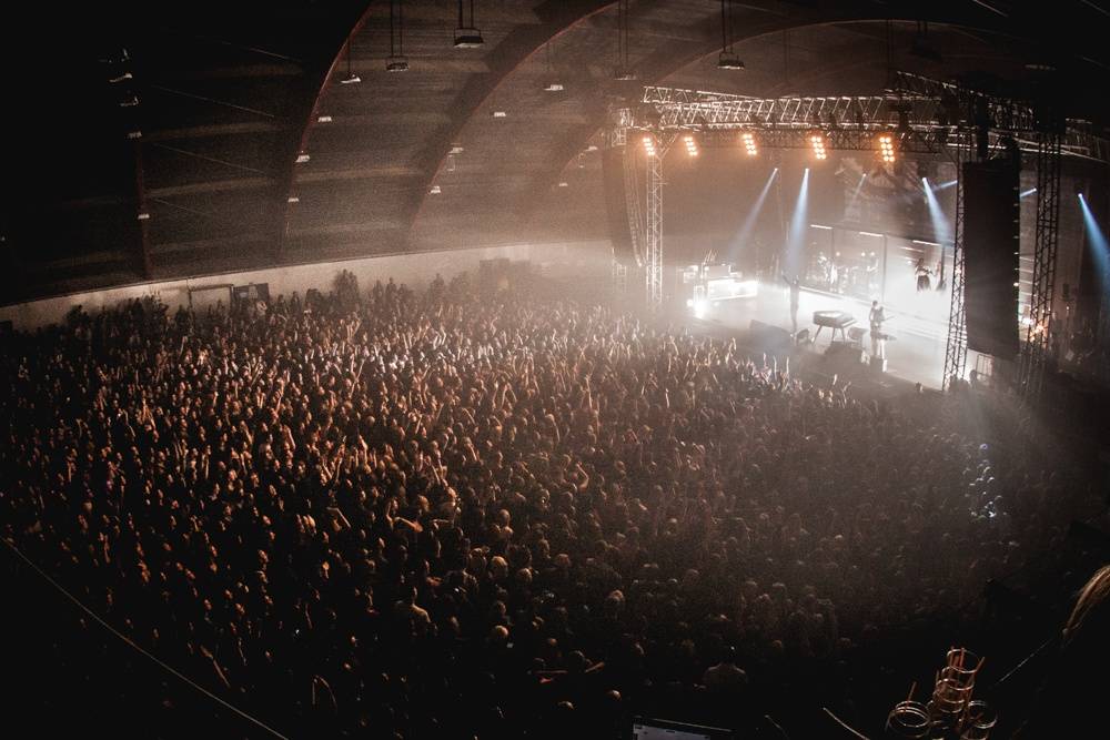 Hurts si ochočili pražskou Malou sportovní halu