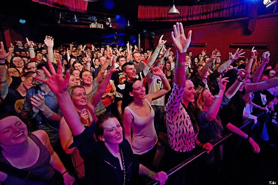 Vypsaná Fixa v Českých Budějovicích: vyprodaný večírek partičky ze San Piega