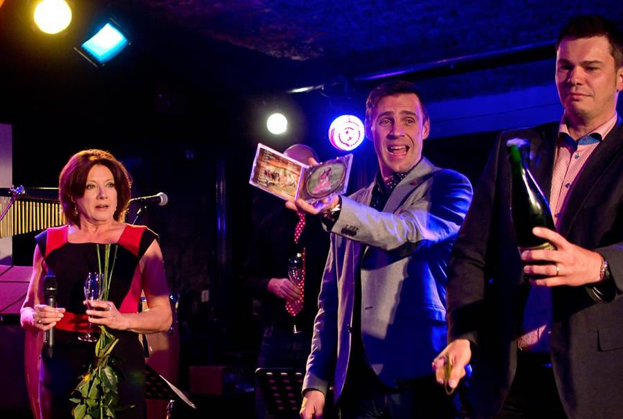 Magdaléna Urbanová křtila první autorské CD s kmotry Romanem Vojtkem a Marií Rottrovou