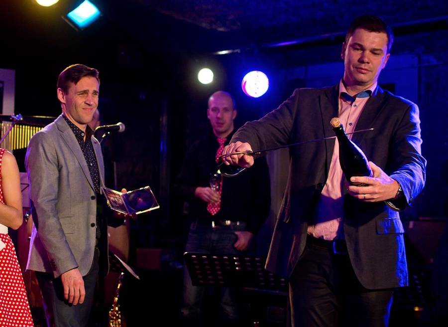 Magdaléna Urbanová křtila první autorské CD s kmotry Romanem Vojtkem a Marií Rottrovou