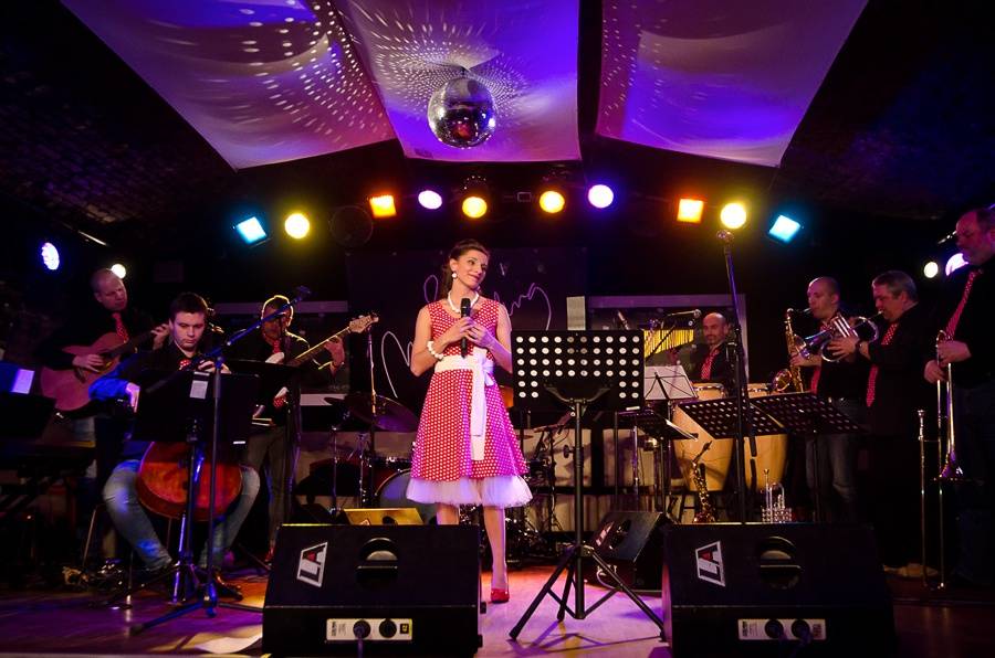 Magdaléna Urbanová křtila první autorské CD s kmotry Romanem Vojtkem a Marií Rottrovou