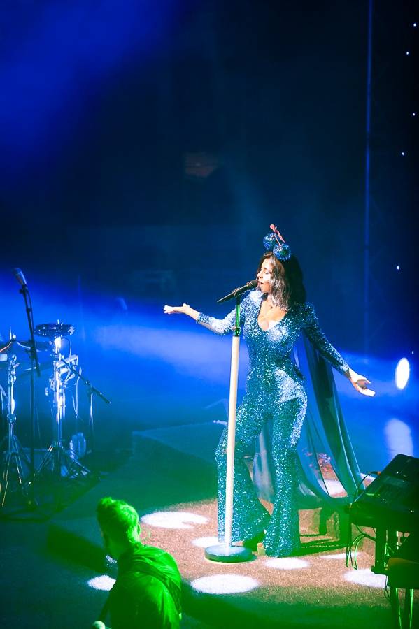 Marina And The Diamonds v Praze oslavovala osmdesátky
