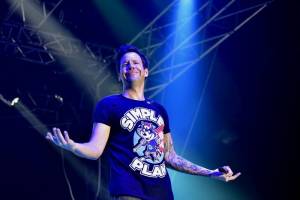 Simple Plan v Praze: Pop-punkový nářez z Kanady ještě jednou na fotkách