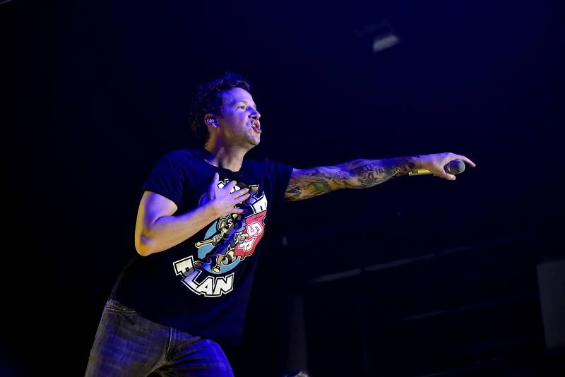 Simple Plan v Praze: Pop-punkový nářez z Kanady ještě jednou na fotkách