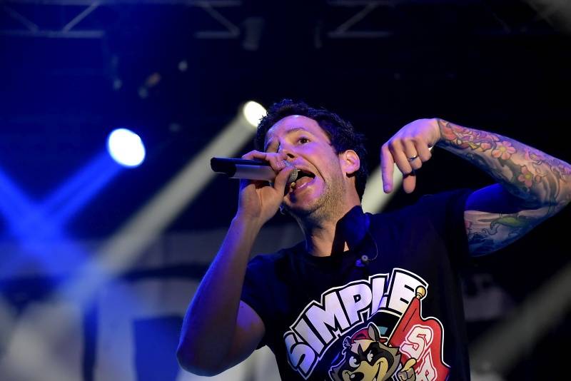 Simple Plan v Praze: Pop-punkový nářez z Kanady ještě jednou na fotkách