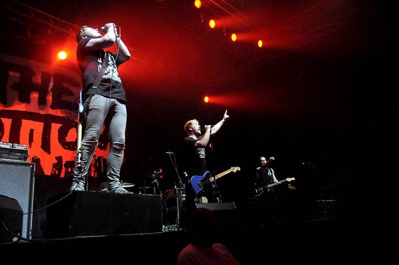 Simple Plan v Praze: Pop-punkový nářez z Kanady ještě jednou na fotkách