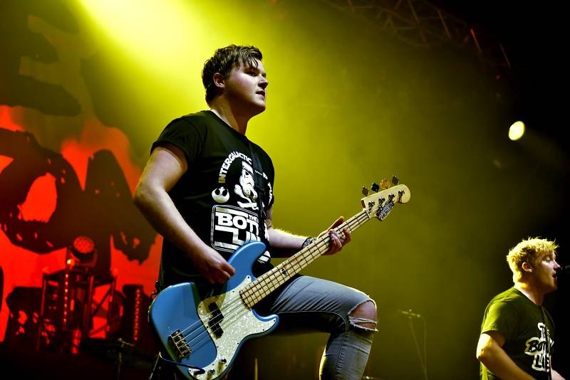 Simple Plan v Praze: Pop-punkový nářez z Kanady ještě jednou na fotkách