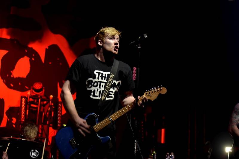 Simple Plan v Praze: Pop-punkový nářez z Kanady ještě jednou na fotkách