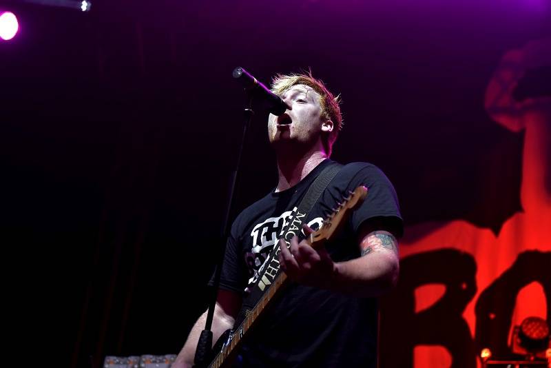 Simple Plan v Praze: Pop-punkový nářez z Kanady ještě jednou na fotkách