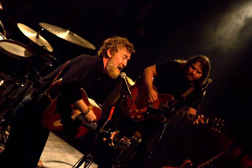 Glen Hansard vystoupil v Brně s dechovým a smyčcovým doprovodem