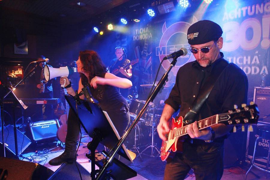 Tichá dohoda už zase řve, EP pokřtila v Brně
