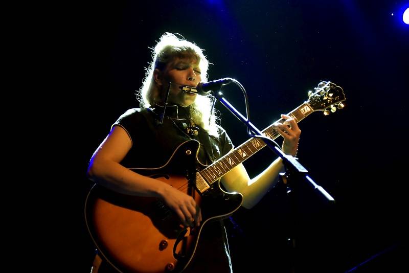 Tindersticks okouzlili Divadlo Archa