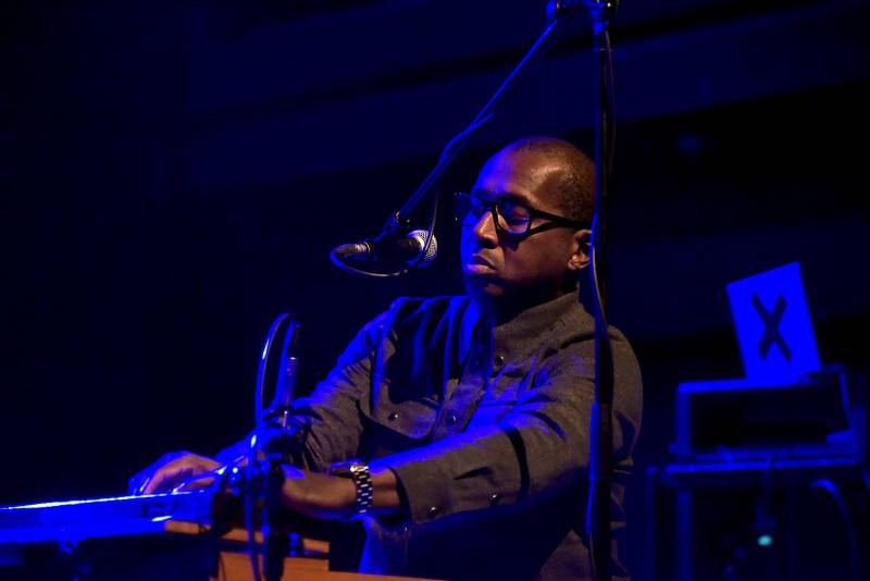 Tindersticks okouzlili Divadlo Archa