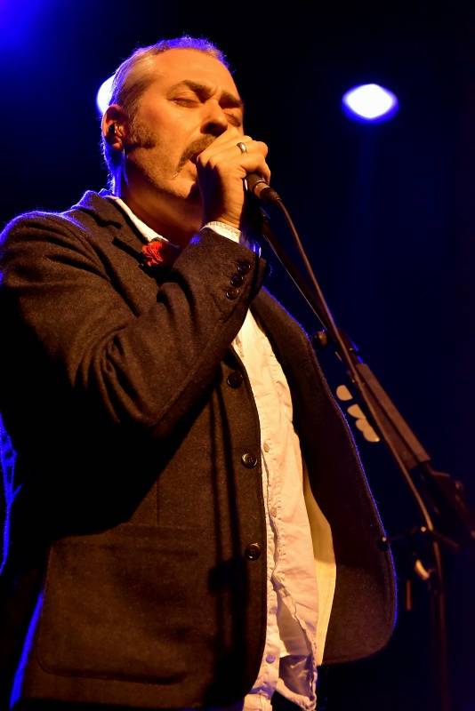 Tindersticks okouzlili Divadlo Archa